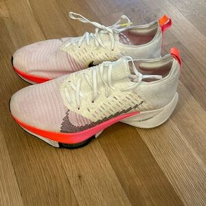 Nike running g shoes